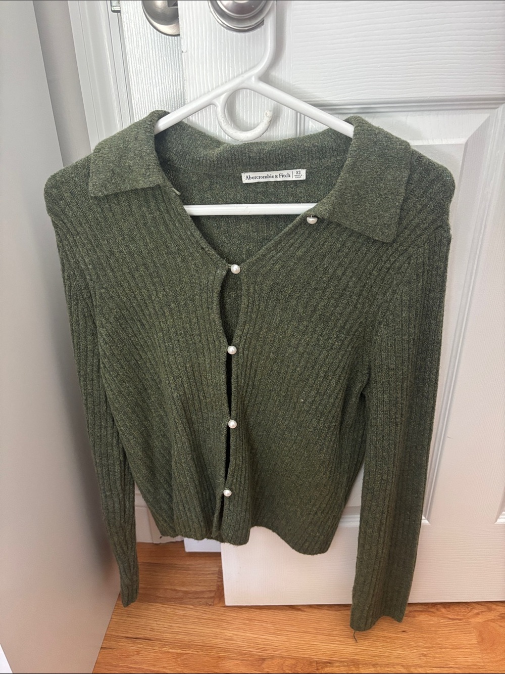 Abercrombie & Fitch Olive Green Ribbed Pearl-Button Cardigan
